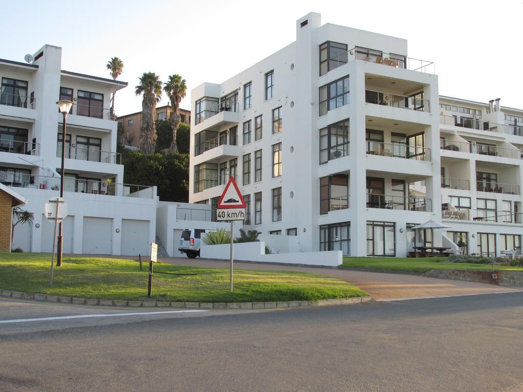 Point Village Accommodation - Santos 7 Mossel Bay Exterior photo