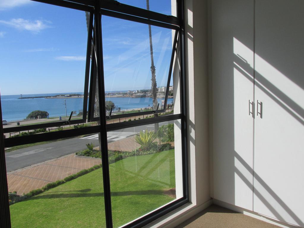 Point Village Accommodation - Santos 7 Mossel Bay Exterior photo